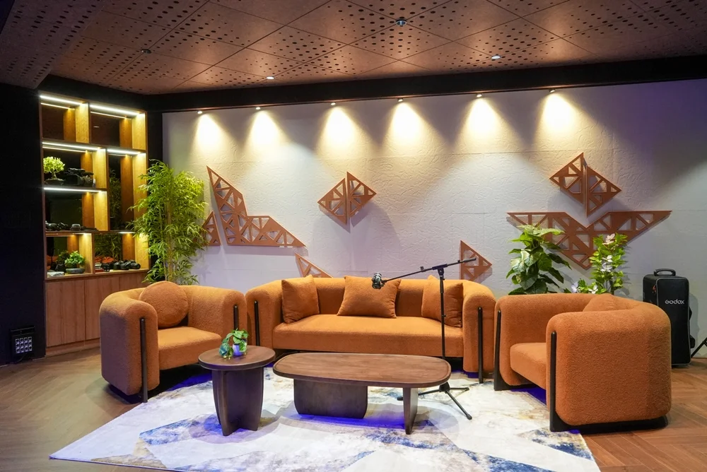 Online Content Development Facilities – image 1